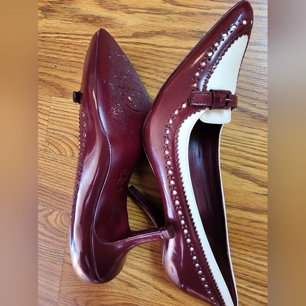 Tory Burch,foot fetish,wine red and white،very good condition, size 7 - Picture 3 of 4